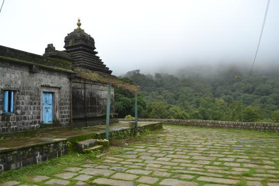 Sri Sakleshwara Swamy Temple